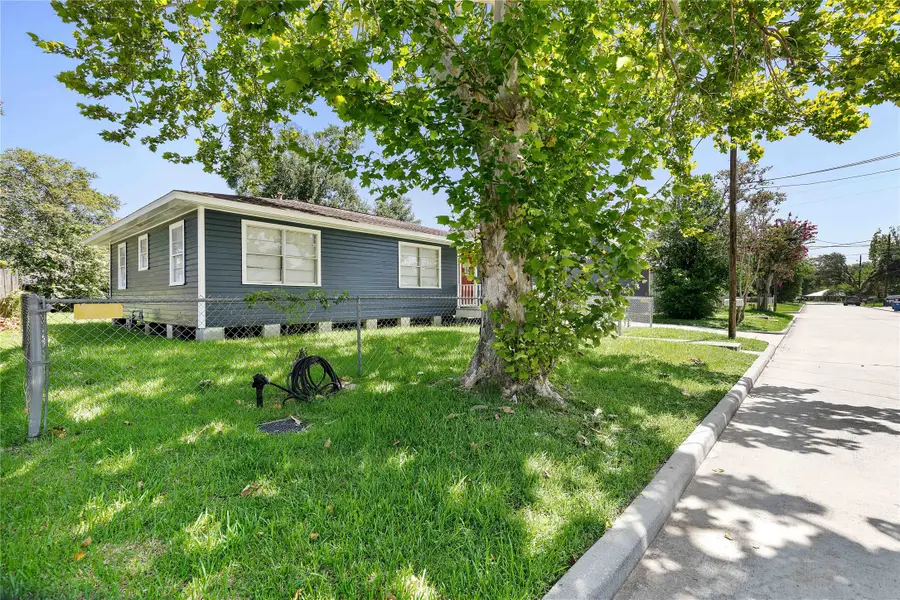 515 2nd Street, Humble, TX 77338 - #3