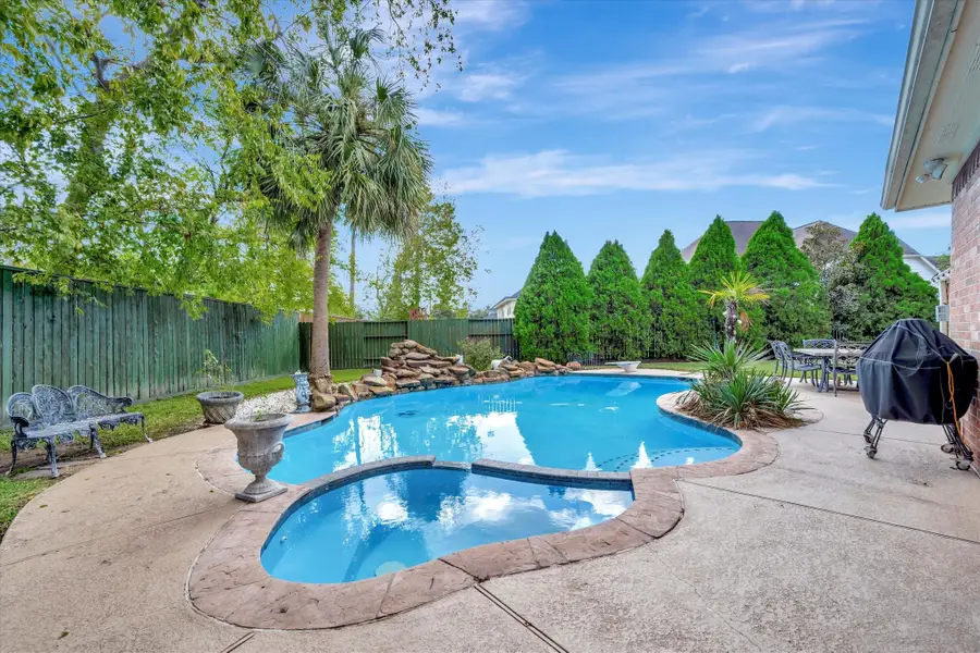 1639 Lakeside Enclave Drive, Houston, TX 77077 - Image #3