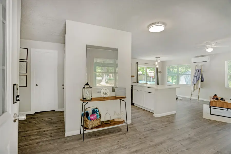 261 Commodore Drive, Livingston, TX 77351 - #2