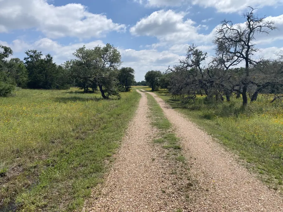 3685 Nixon Lake Road, Carmine, TX 78932 - #2