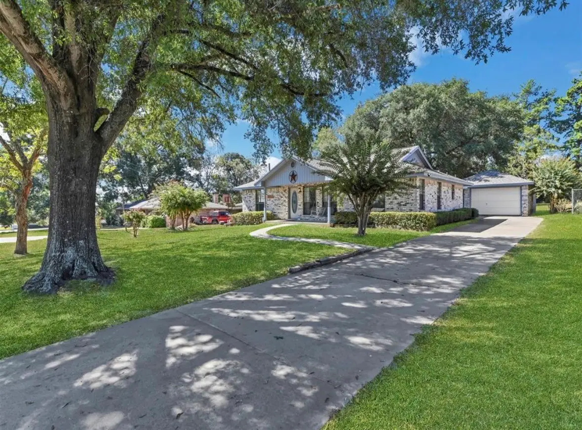 70 E Post Oak Lane, Shepherd, TX 77371 - #1