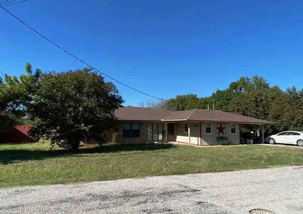 136 Runaway Bay Drive, Runaway Bay, TX 76426