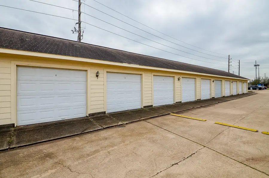 2710 Grants Lake Boulevard #I-4, Sugar Land, TX 77479 - #3