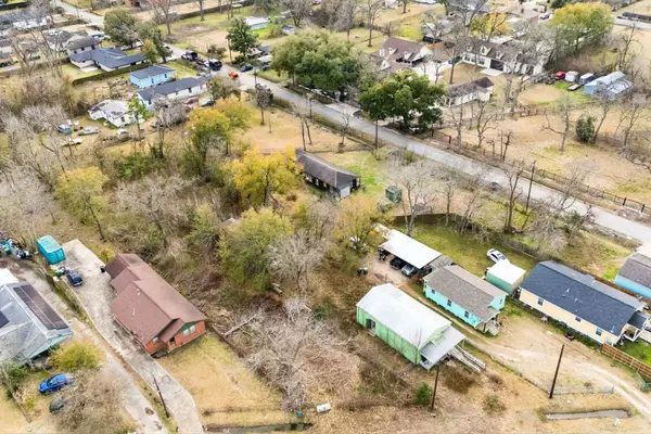 5222 Bennington Street, Houston, TX 77028