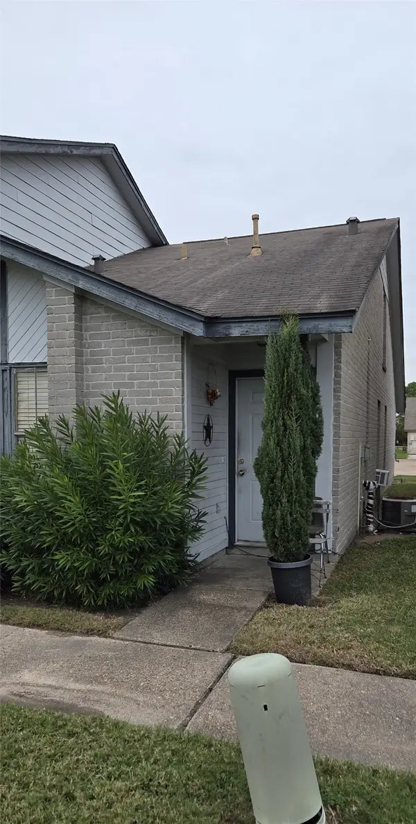 1859 Country Village Boulevard #A, Humble, TX 77338