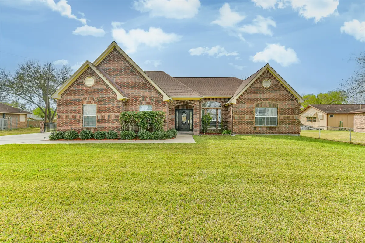 1925 42nd Avenue N, Texas City, TX 77590 - #1