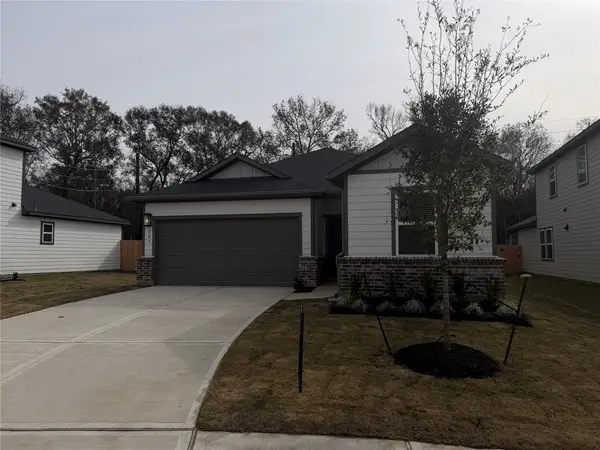 207 Rustic Alder Drive, Crosby, TX 77532