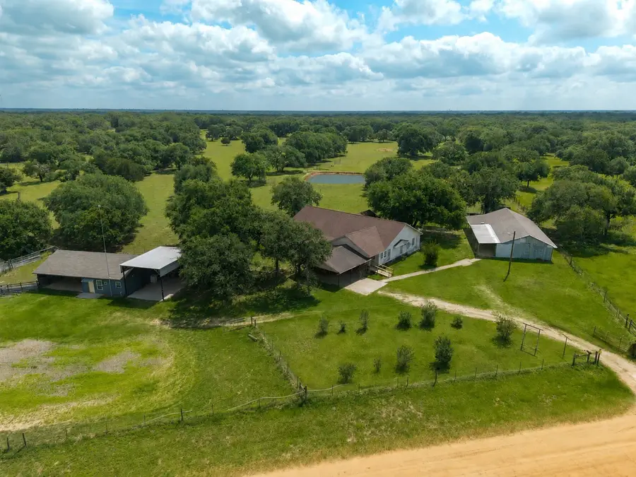 1009 Private Road 1024, Hallettsville, TX 77964 - #3