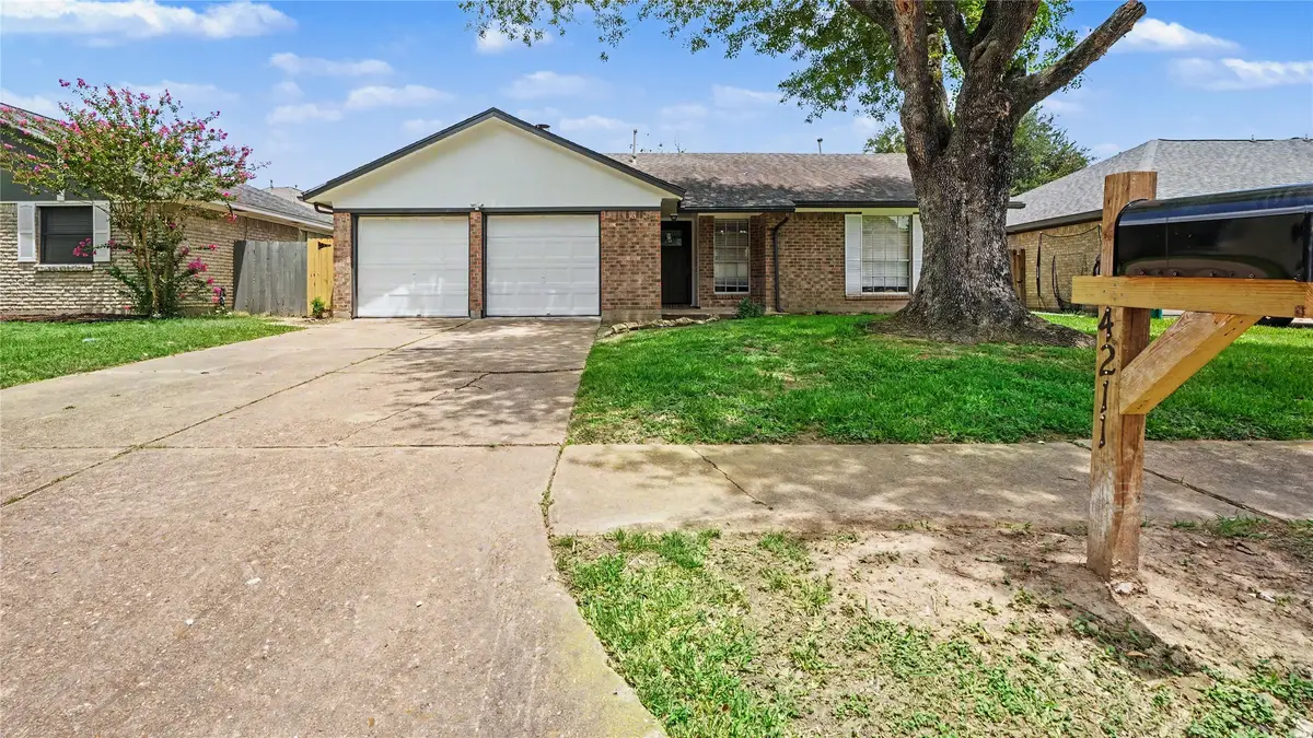 4211 Thunder Bay Drive, Pasadena, TX 77504 - #1