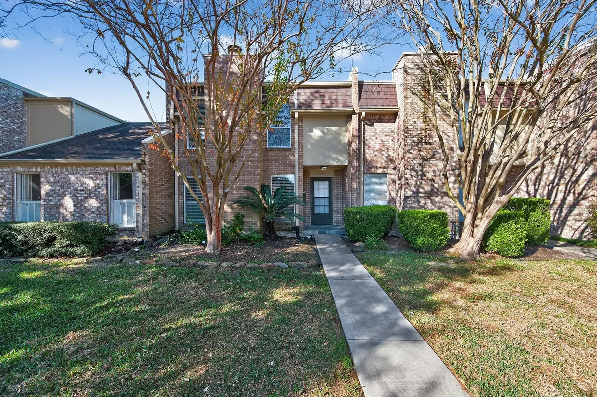 6308 Meredith Drive, Bellaire, TX 77401 - Image #1