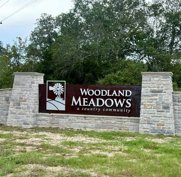 149 Woodland Meadows Lane, La Grange, TX 78945
