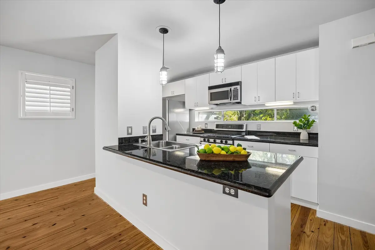 2009 Mason Street, Houston, TX 77006 - #1