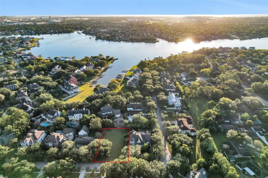 1206 Bluebonnet Drive, Seabrook, TX 77586 - Image #2