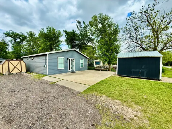 6123 Shirley Lane, Houston, TX 77396