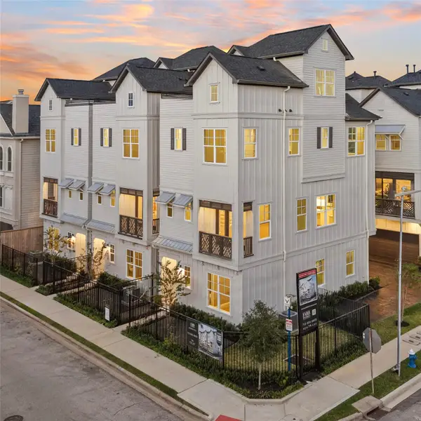 4022 Blossom Street, Houston, TX 77007