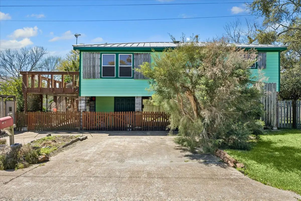 1009 3rd Street, Seabrook, TX 77586 - #1