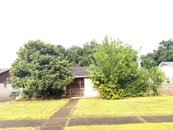 7715 Kendalia Drive, Houston, TX 77036