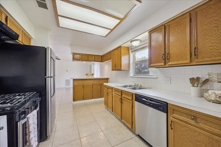 1217 E Brown Lane, Deer Park, TX 77536 - #3