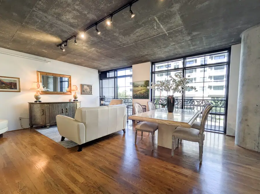 1005 S Shepherd Drive #304, Houston, TX 77019 - Image #2