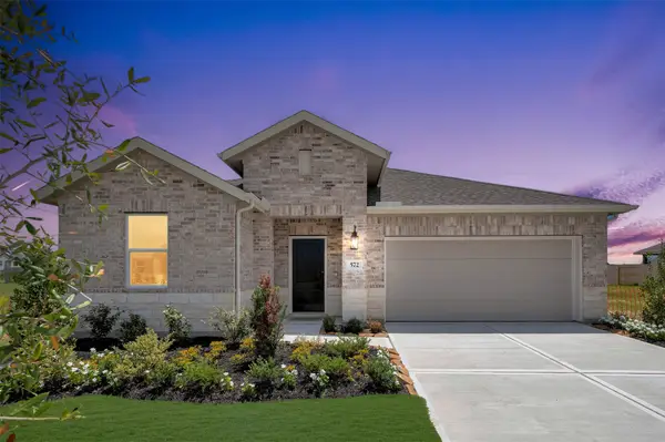 572 Day Station Drive, Dayton, TX 77535