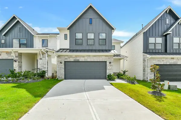 356 Summer Place Drive, Montgomery, TX 77356