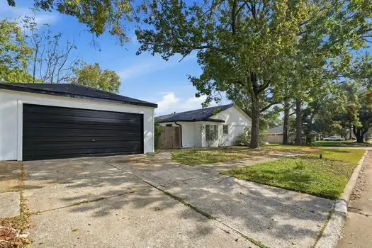 703 Reseda Drive, Houston, TX 77062 - Image #3