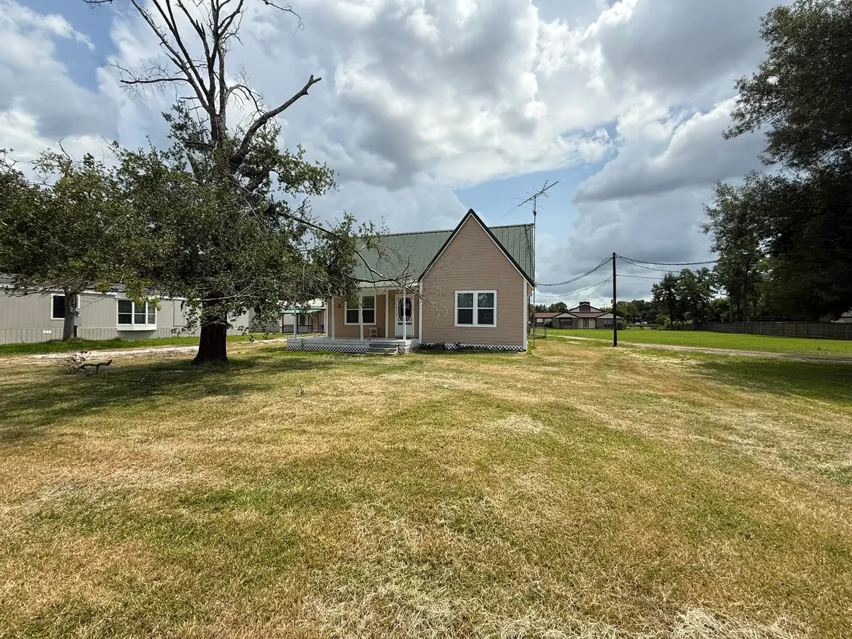 109 Maple Street, Highlands, TX 77562 - #1