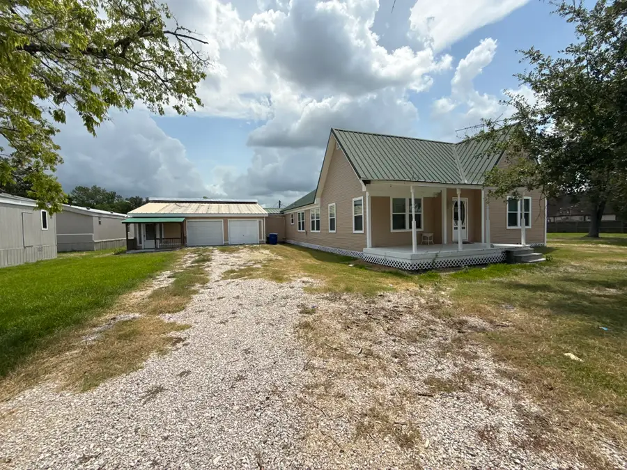 109 Maple Street, Highlands, TX 77562 - #3