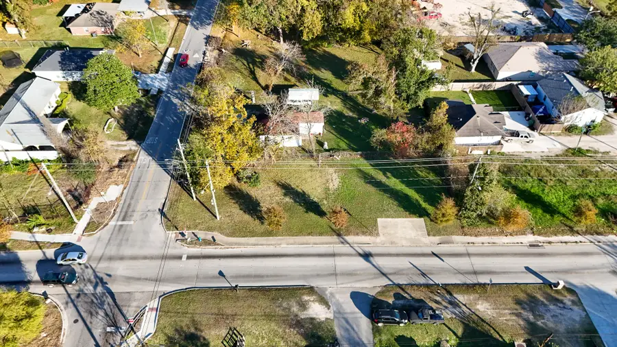 1097 Dewalt Street, Houston, TX 77088 - Image #2