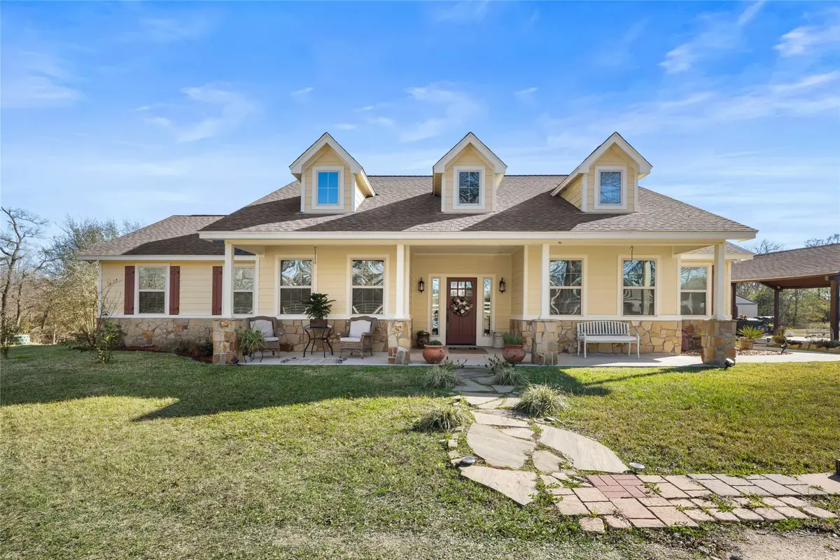 9467 Loop Road, Bellville, TX 77418 - Image #1