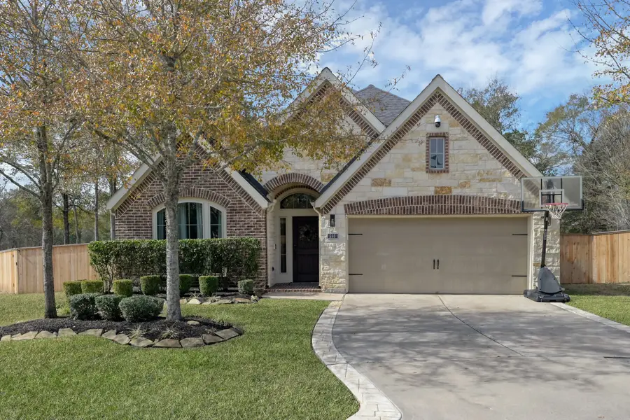248 Soaring Pines Place, Montgomery, TX 77316 - Image #2