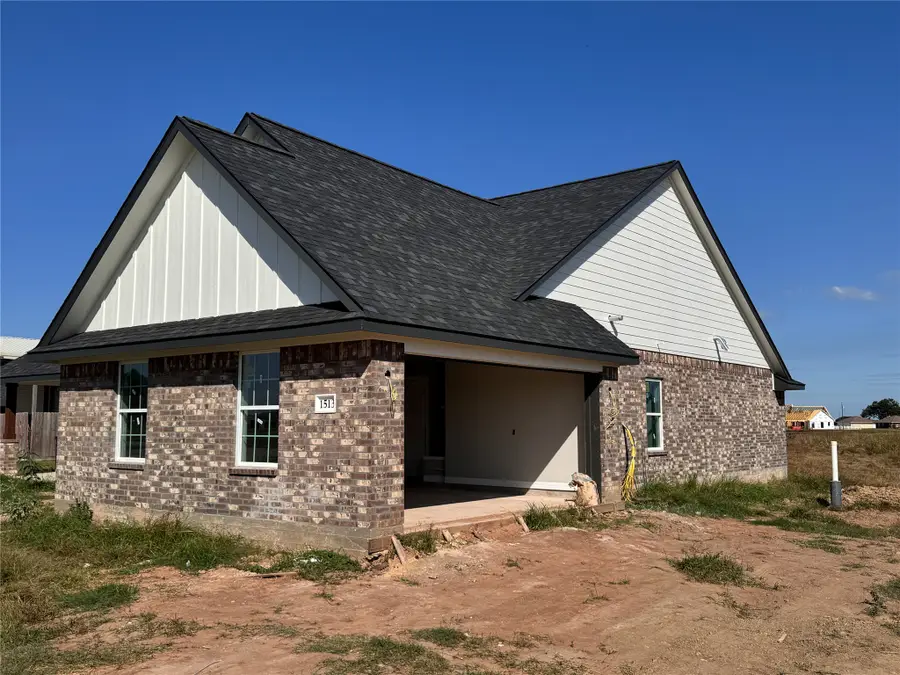1513 Palomino Trail, Angleton, TX 77515 - #2