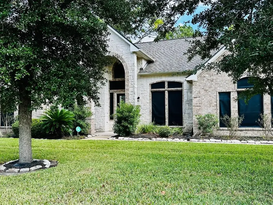 12510 Mystery Lane, Monterey Belvieu, TX 77523 - Image #3