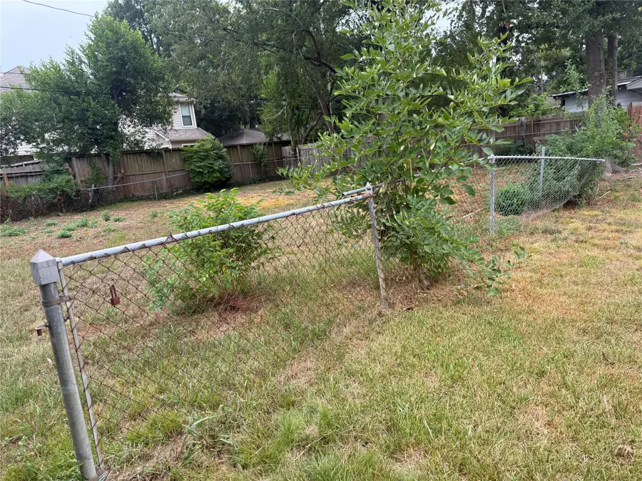 5206 W 43, Houston, TX 77092 - #2