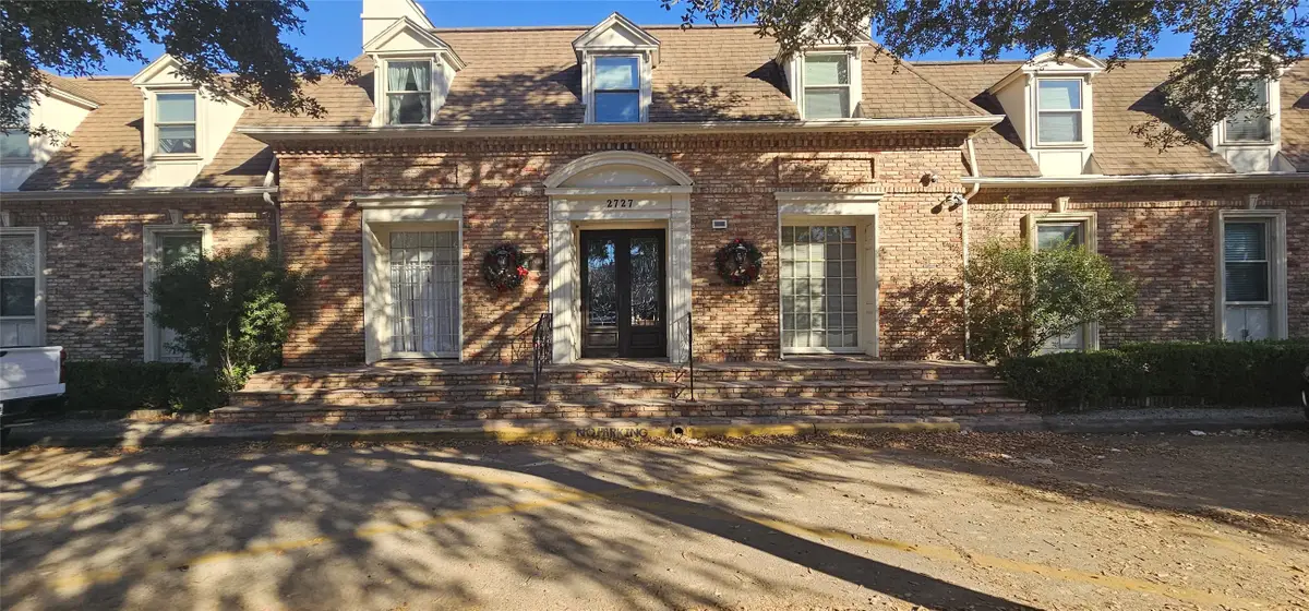 2727 Briarhurst Drive #25, Houston, TX 77057 - Image #1