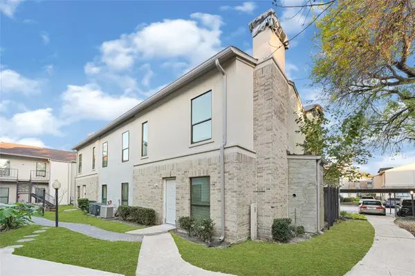 2425 Augusta Drive #29, Houston, TX 77057