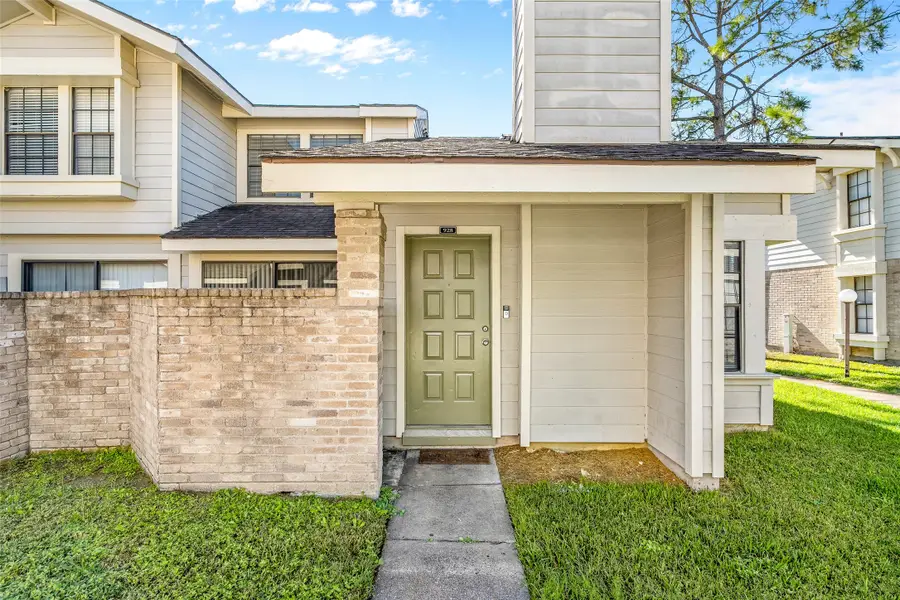 6239 Ludington Drive #22-928, Houston, TX 77035 - Image #2