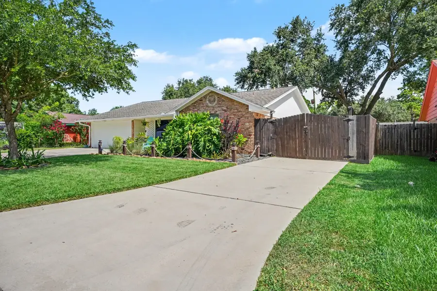 5003 Meadow Lark Lane, Dickinson, TX 77539 - #3