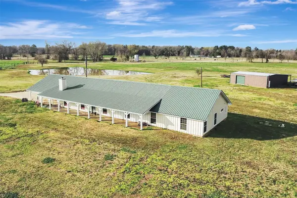 599 County Road 295, Garrison, TX 75946