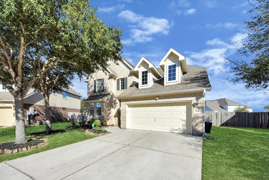 704 Harvard Pointe Drive, League City, TX 77573 - Image #3