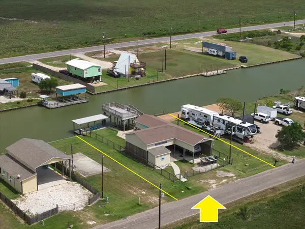 1253 County Road 299, Sargent, TX 77414