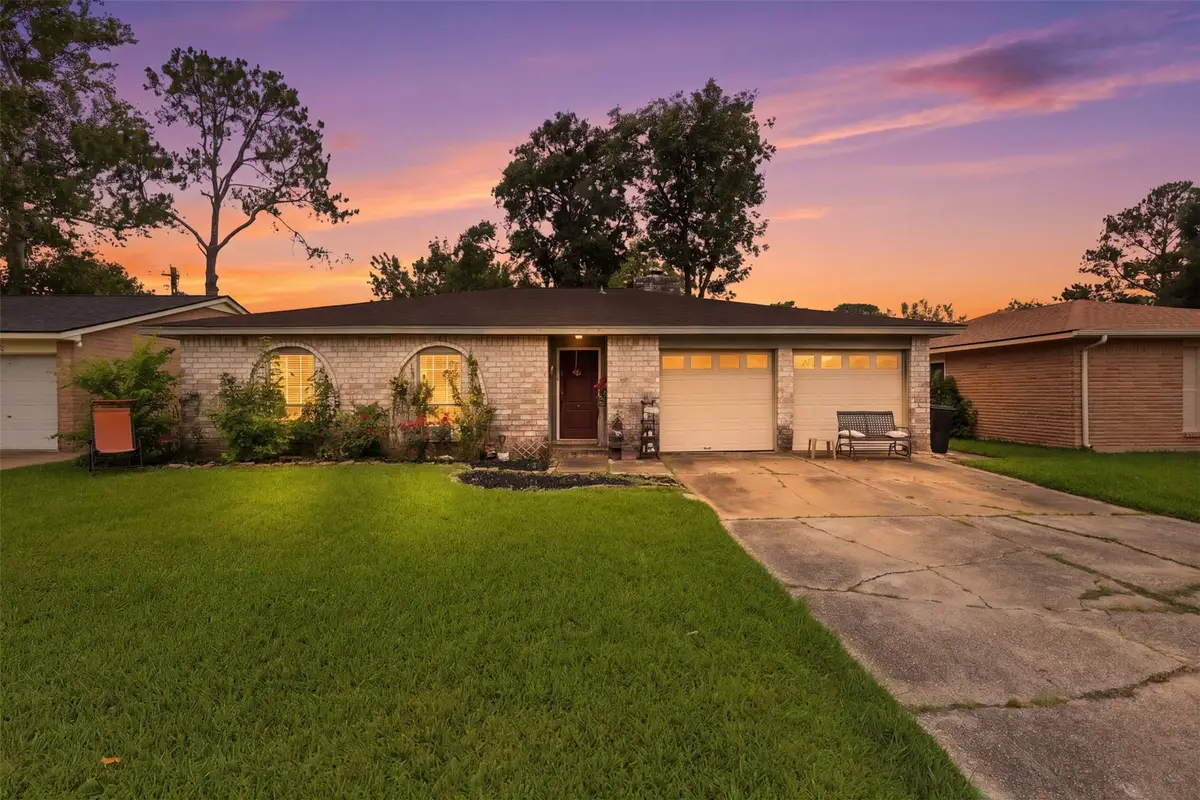 16910 David Glen Drive, Friendswood, TX 77546 - #1