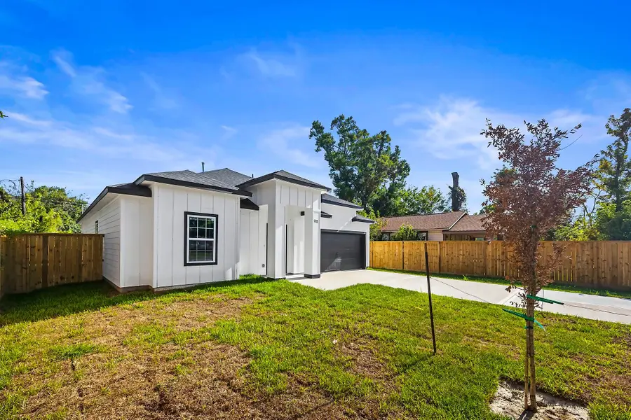 5526 Hartwick Road, Houston, TX 77016 - #3