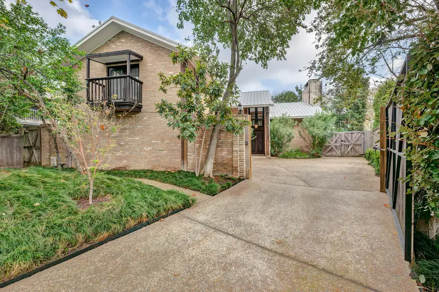 5623 Indian Circle, Houston, TX 77056 - Image #2