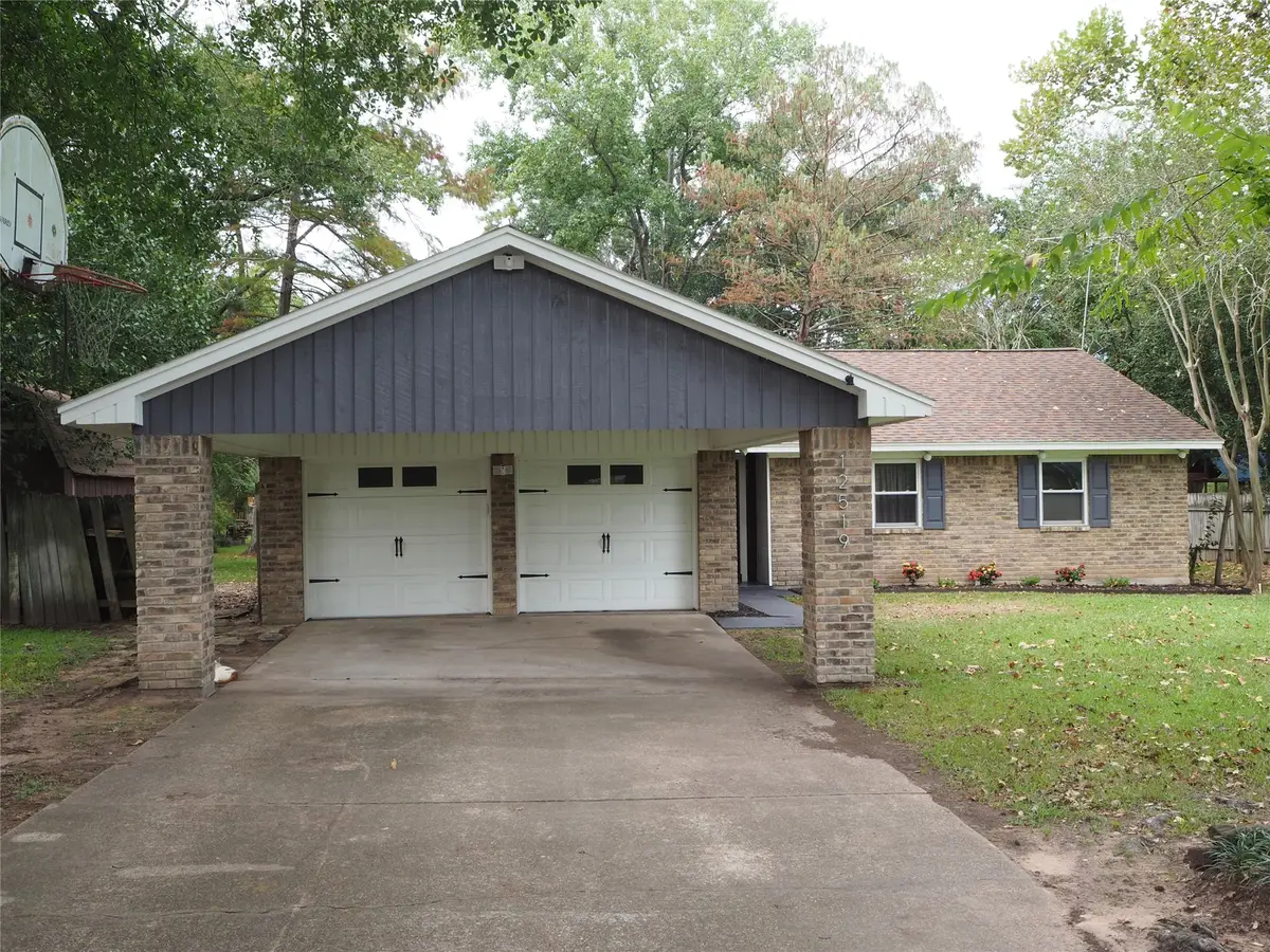 12519 Woodlake Street, Pinehurst, TX 77362 - #1
