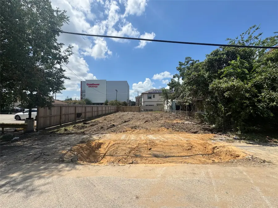 1119 Asbury Street, Houston, TX 77007 - Image #2