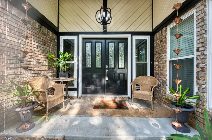 54 Royal Oak Circle, Lake Jackson, TX 77566 - #2