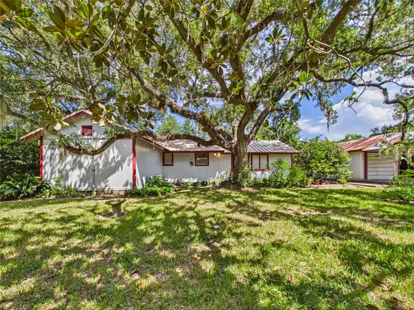 511 Treasure Drive, Liverpool, TX 77577