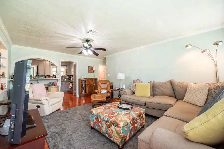 104 Bonita Avenue, Galveston, TX 77550 - #3