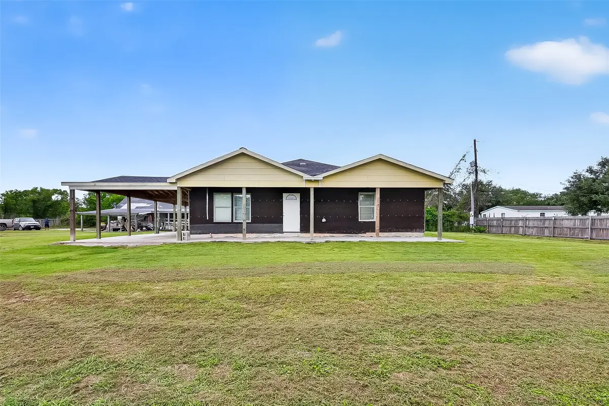 6014 Linda Drive, Rosharon, TX 77583 - #1